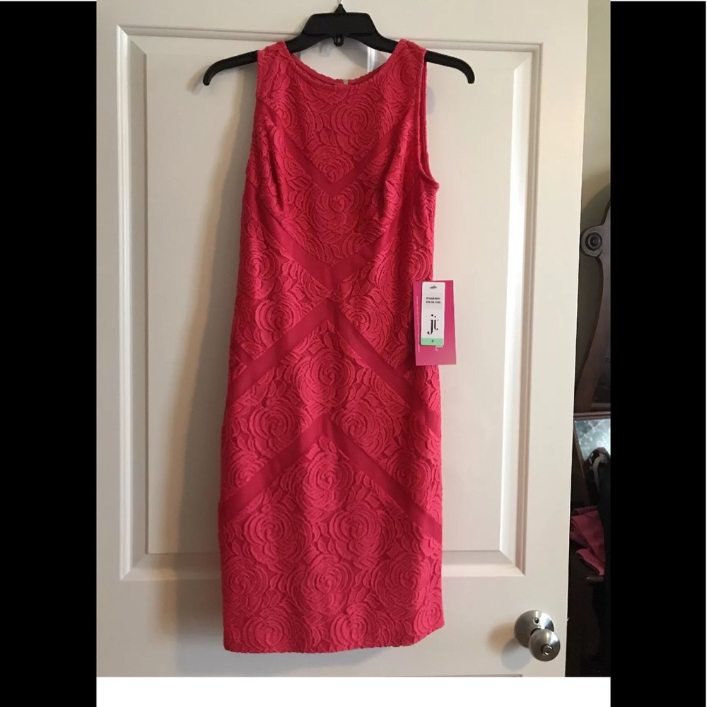 Sleeveless dress